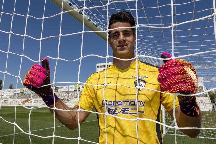 پیام نیازمند والپیپر