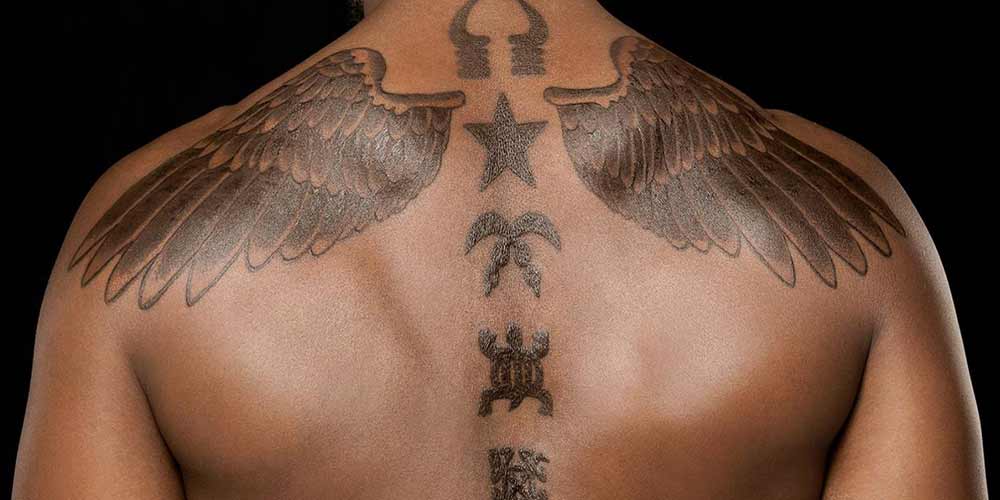 خالکوبیهای پشت مک گرگور