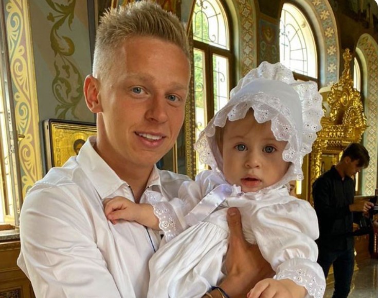 عکس الکساندر زینچنکو و فرزندانش عکس الکساندر زینچنکو و فرزندانش