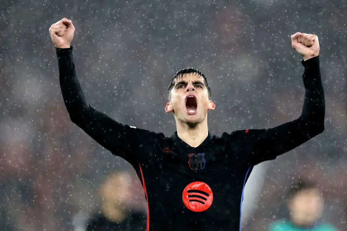 wallpaper for laptop Gerard Martin