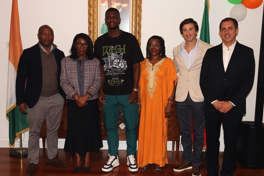 عکس خانوادگی عثمان دیومانده