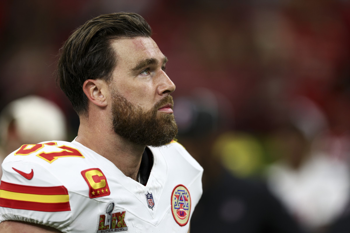 wallpaper for laptop Travis Kelce