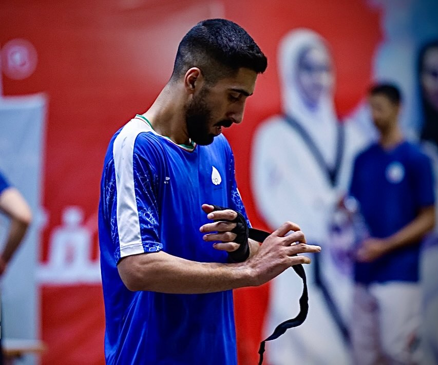 والپیپر امیررضا صادقیان