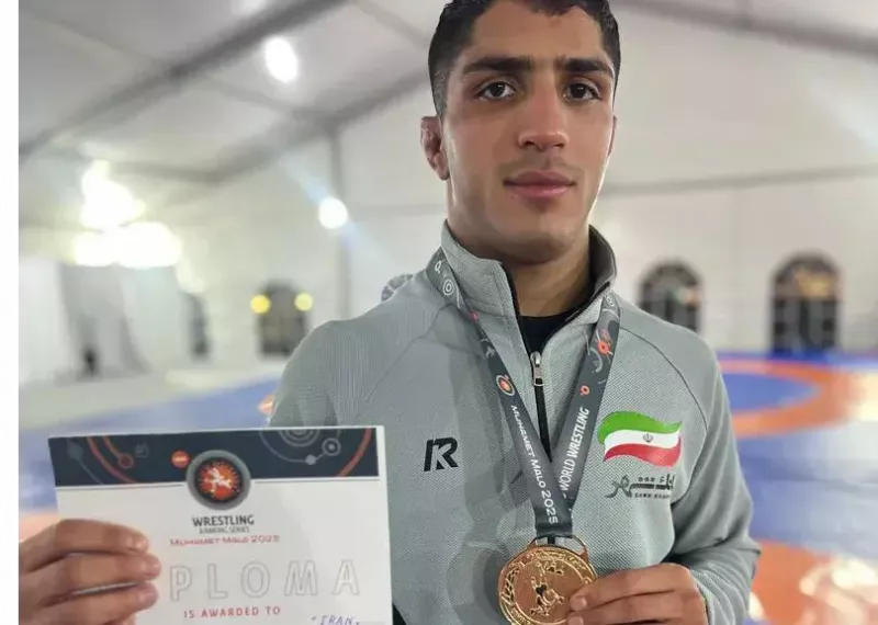 علی مومنی مدال