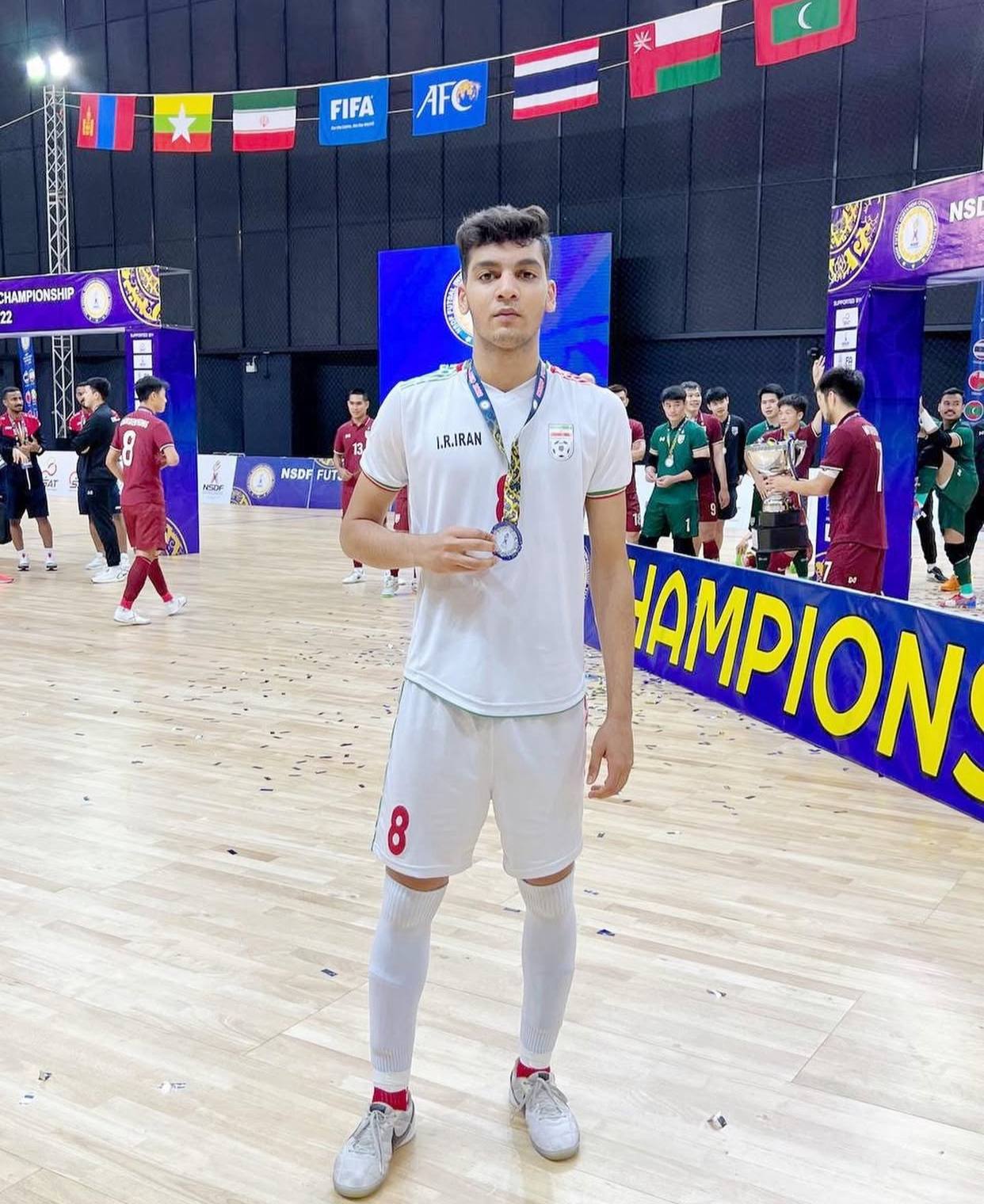 والپیپر محمدحسین بازیار ۲۰۲۵