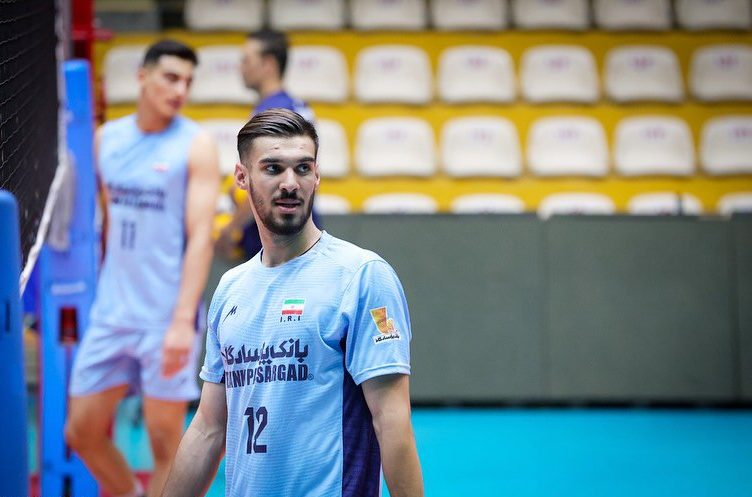 عکس سید متین حسینی والیبال