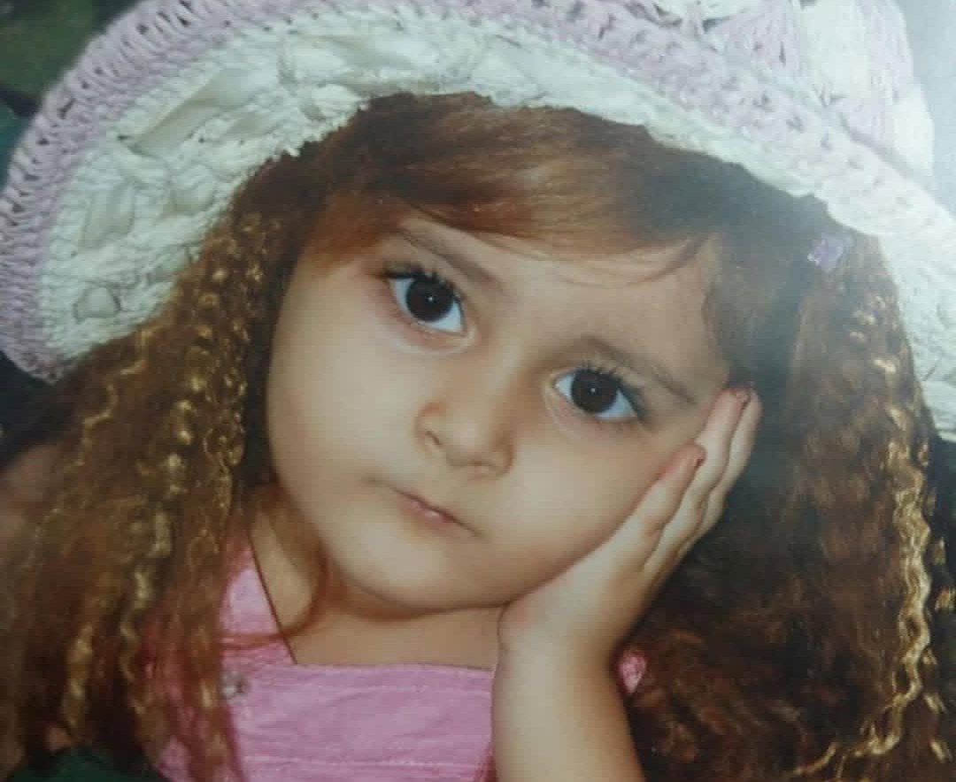 عکس بچگی ملیکا پارسا