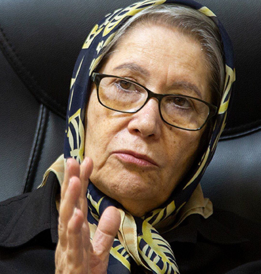 بیوگرافی مینو محرز