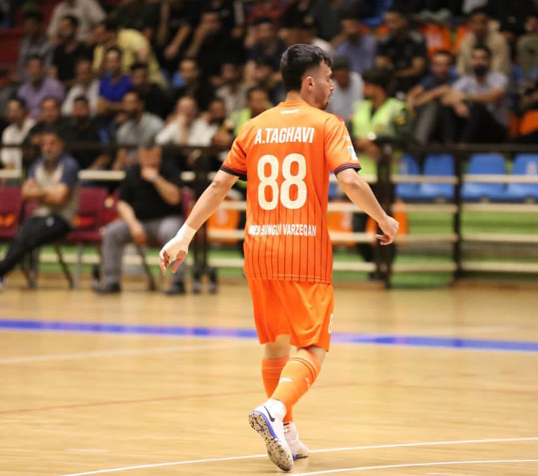 عکس امیر حسین تقوی فوتسال عکس امیر حسین تقوی فوتسال