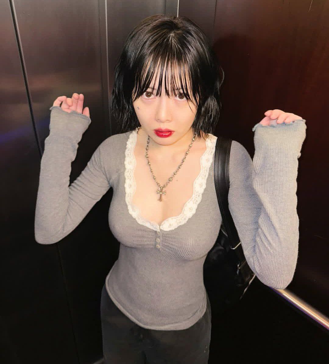 بیوگرافی هیونا