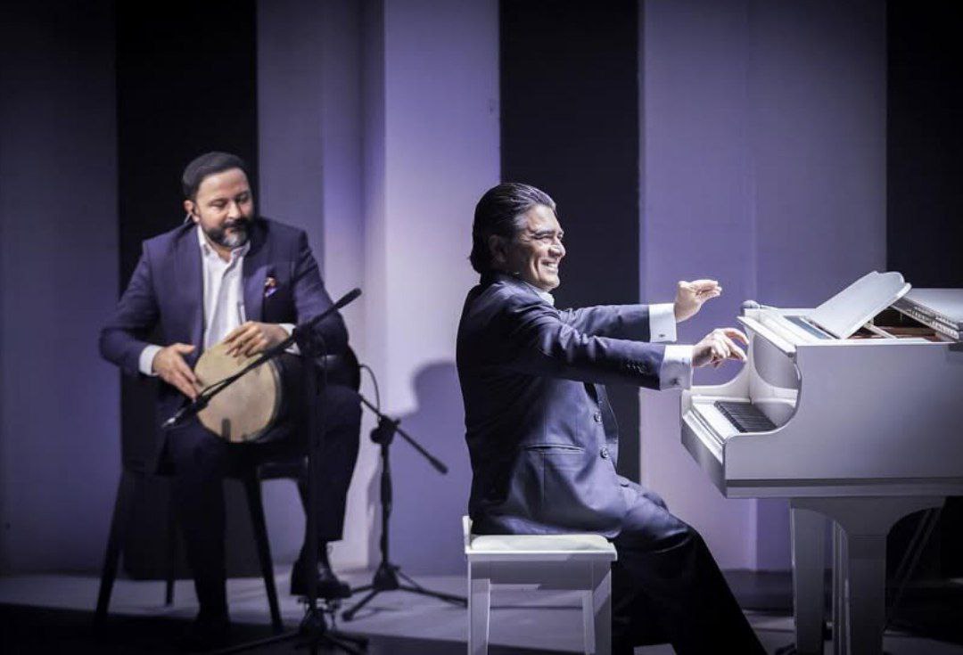 عکس سامان احتشامی پیانو