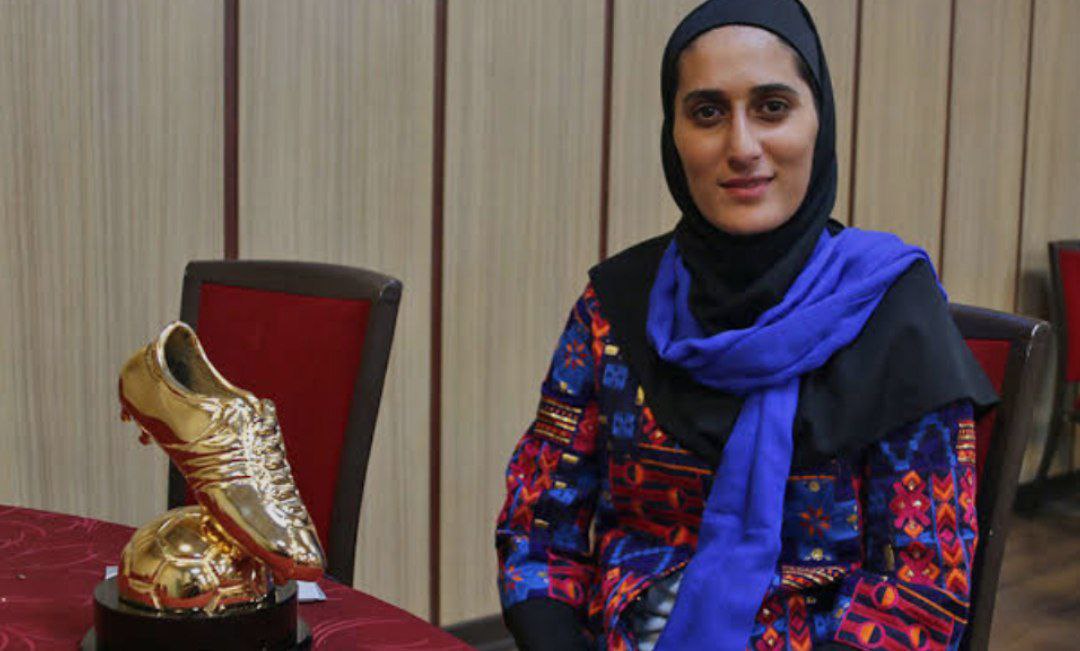 عکس نسترن مقیمی فوتسال