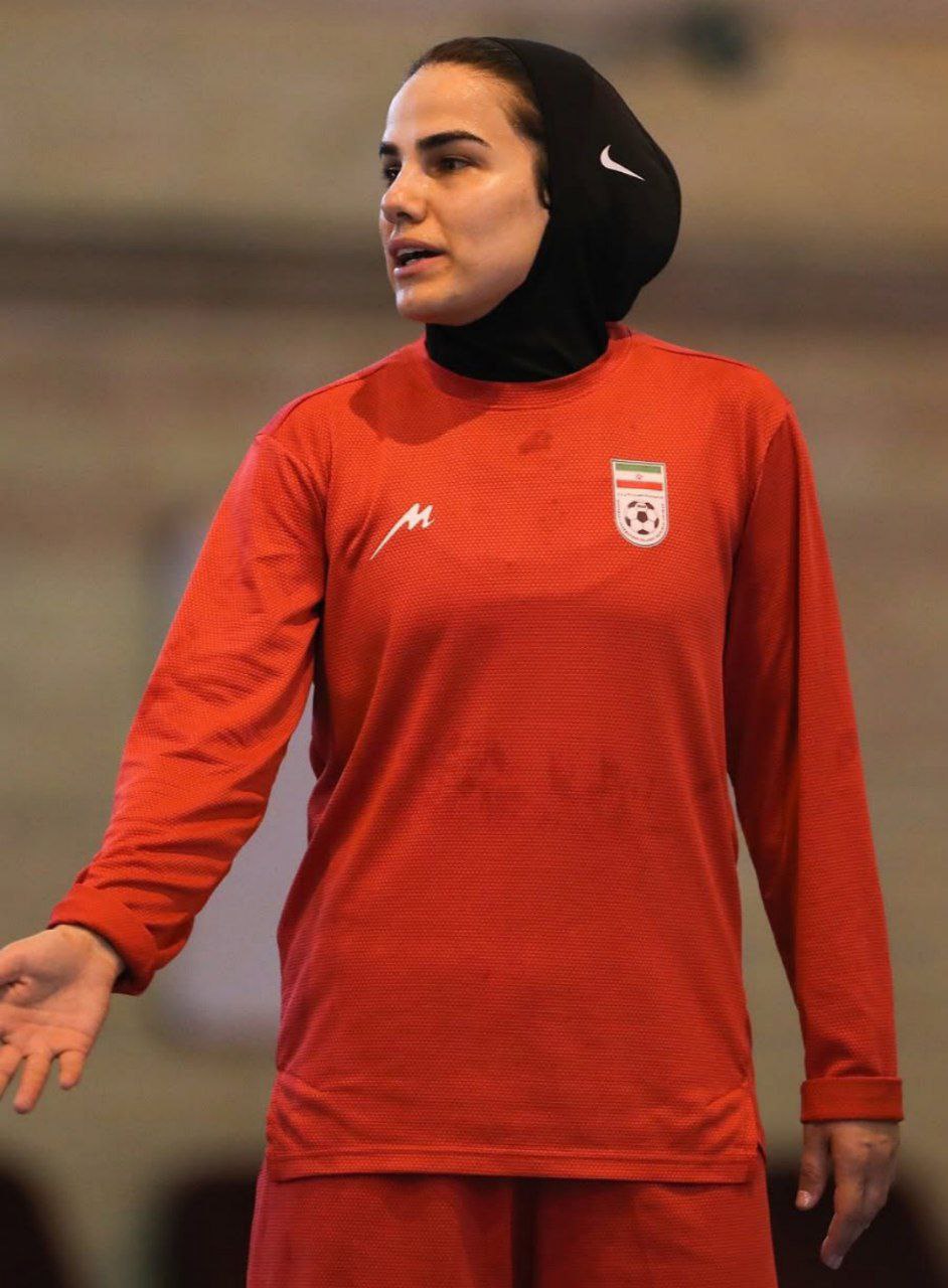 فرشته کریمی فوتبالیست