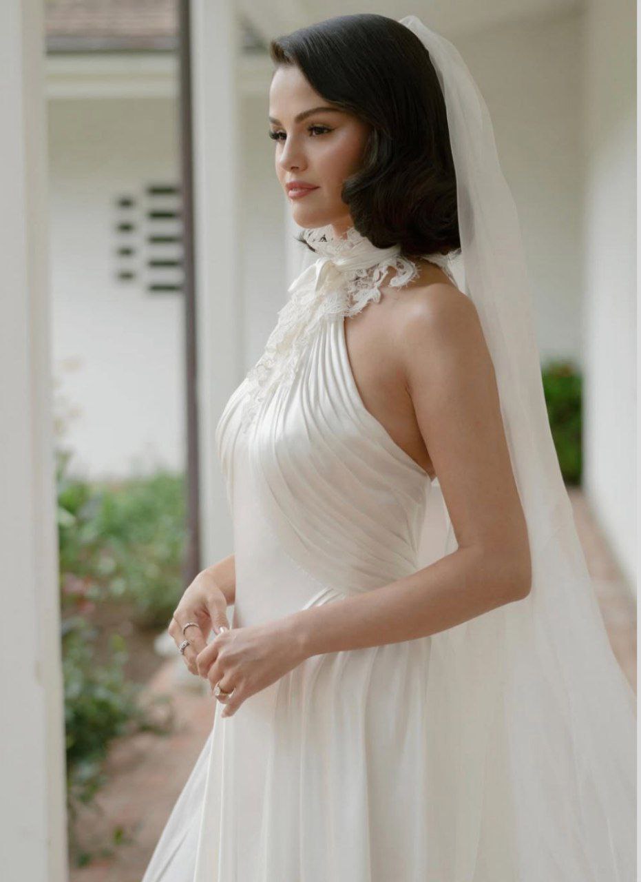 سلنا گومز لخت