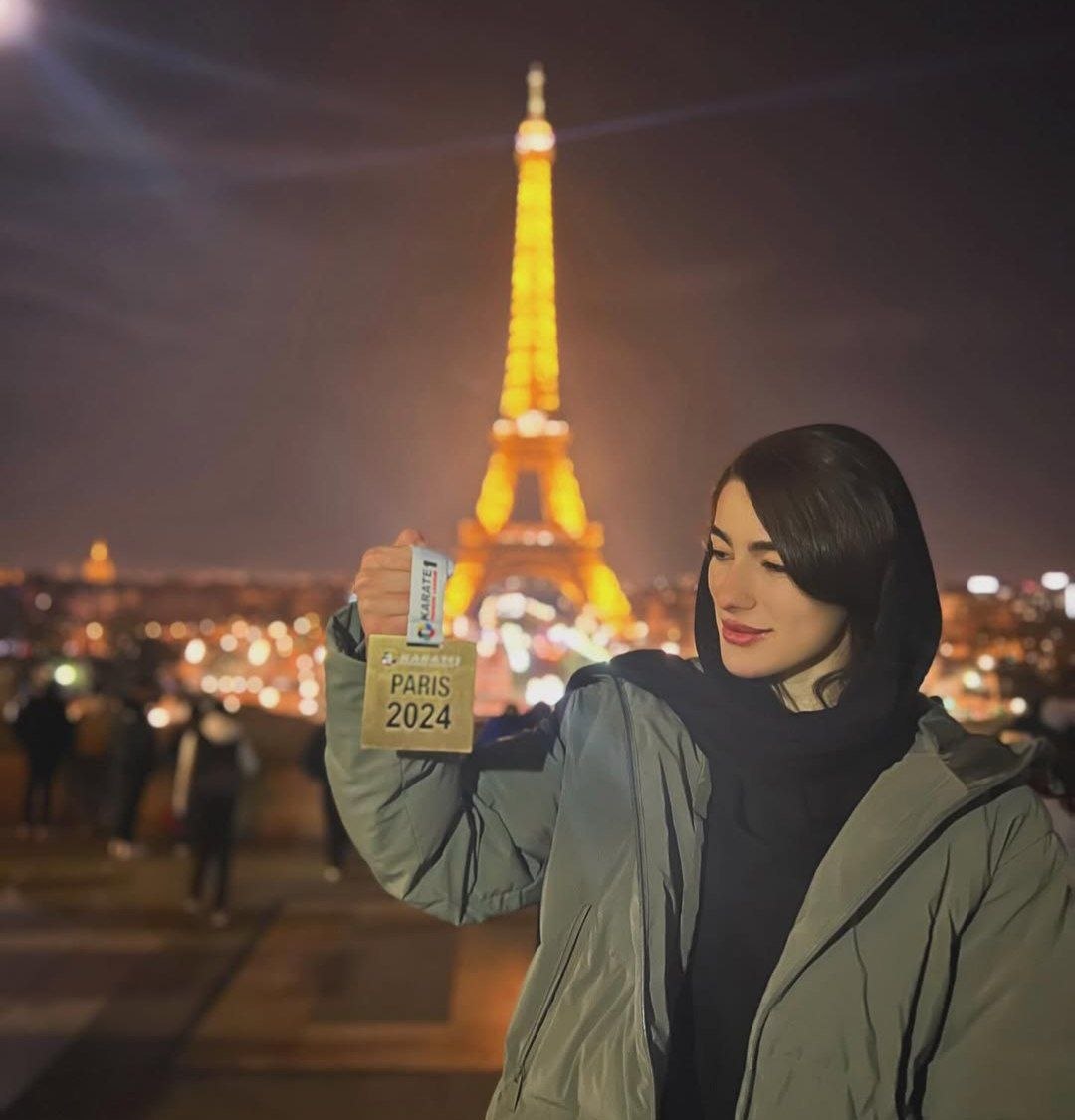 آتوسا گلشادنژاد چه کسی هست 