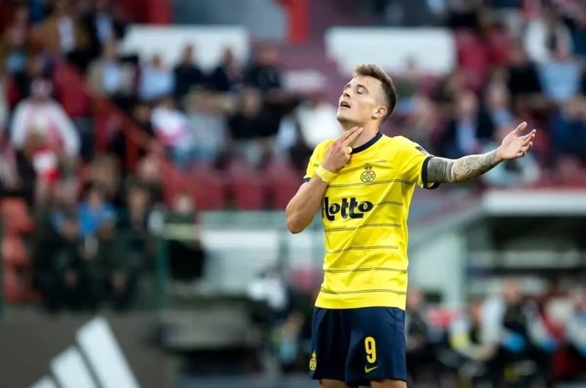 عکس جذاب دنیس اکرت