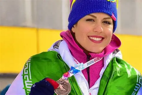 عاطفه احمدی اسکی باز کیست 