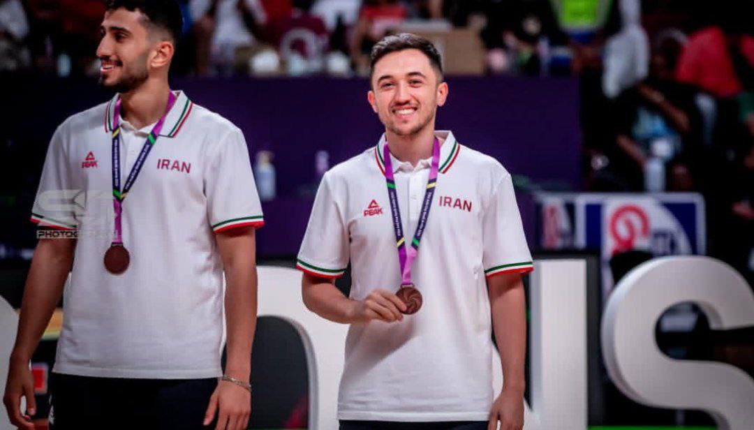 مبین شیخی مدال