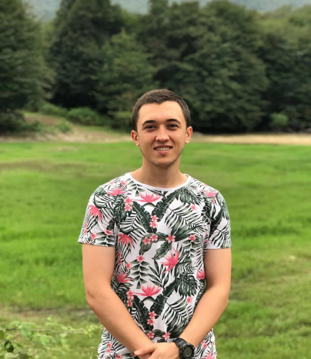 بیوگرافی مبین شیخی