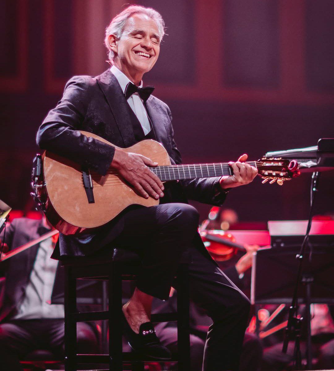 بیوگرافی آندره‌آ بوچلی