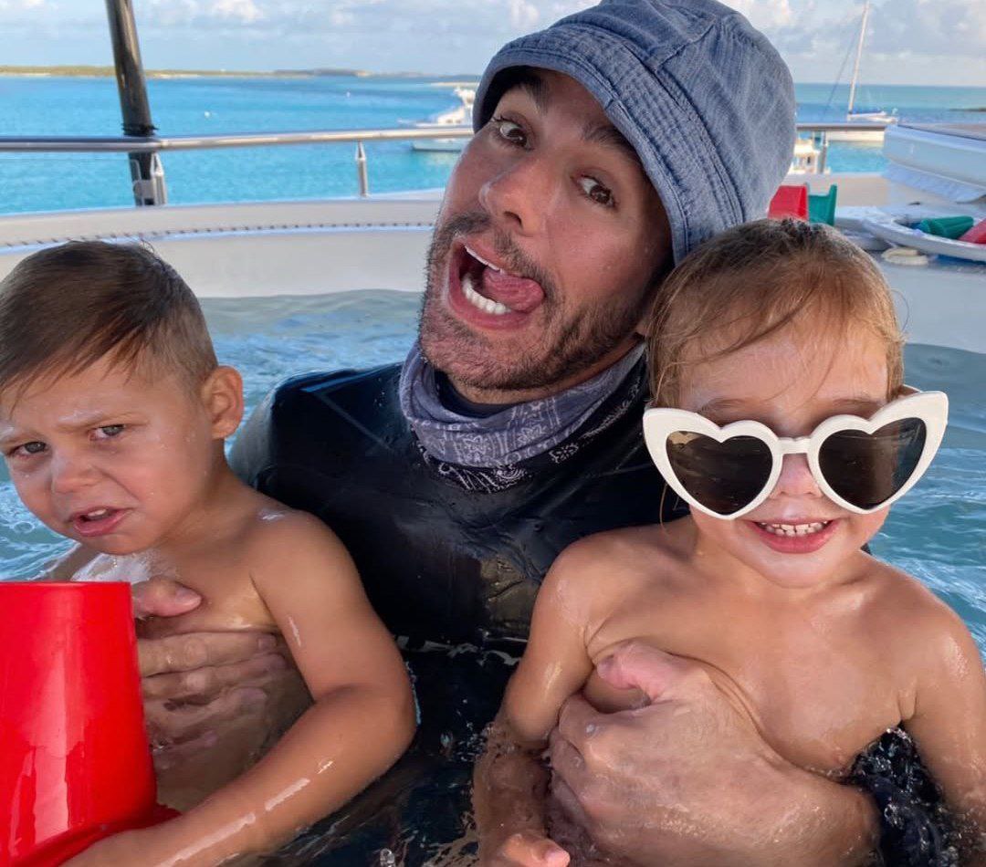 انریکه ایگلسیاس فرزندان 